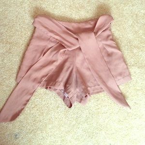 Size Small, beige, high wasted, bow tie shorts