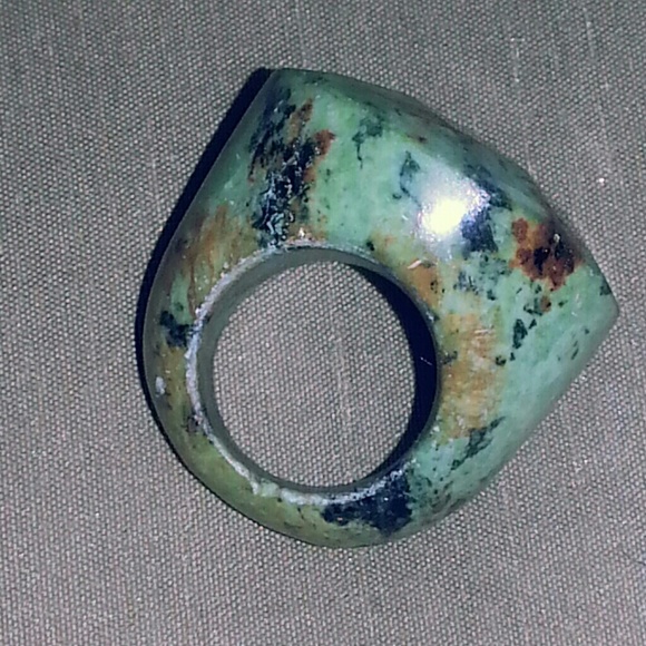 Ring - Picture 2 of 4