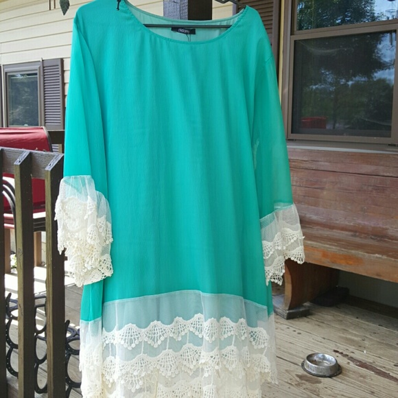 Adorn tunic