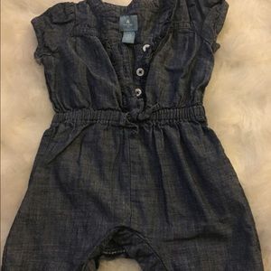 Baby gap girls romper