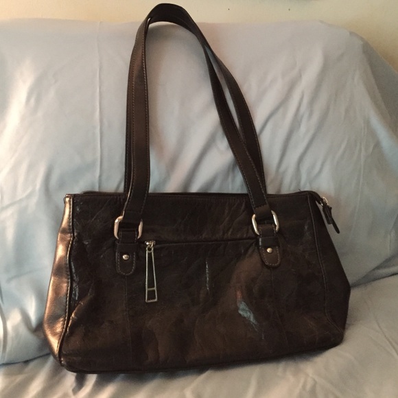 Black shoulder bag