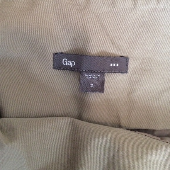 High wasted, beige skirt - Picture 3 of 4