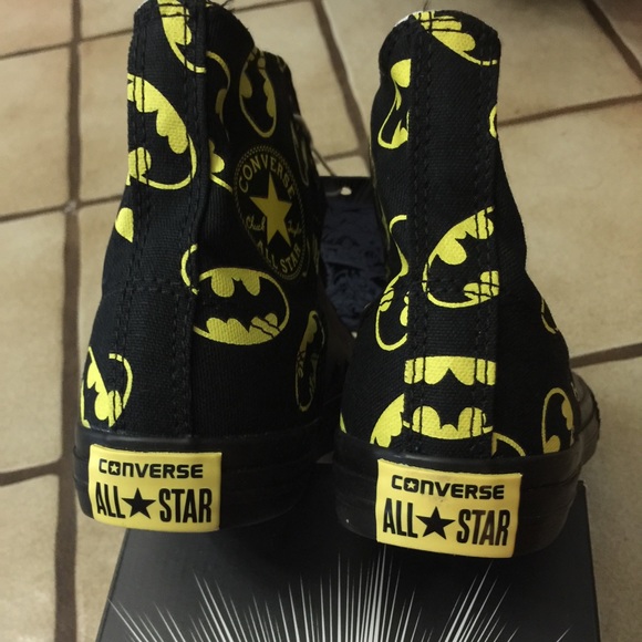 NIB converse dc comics batman logo high tops - Picture 3 of 4