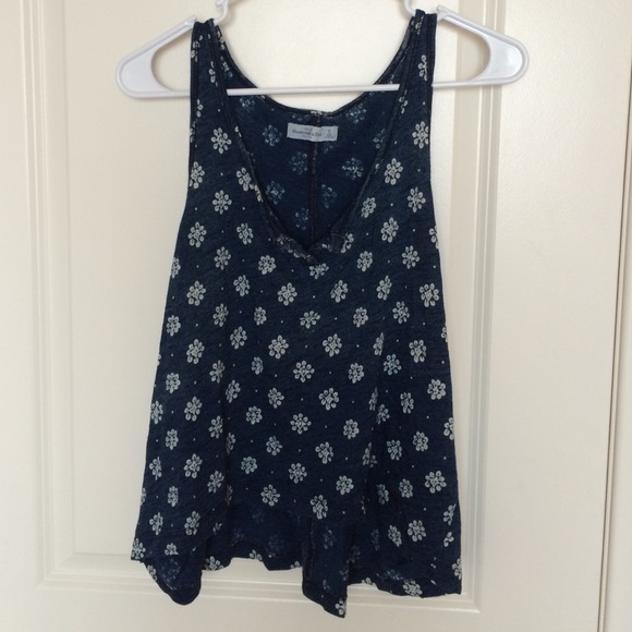 Blue flower tank top flowy