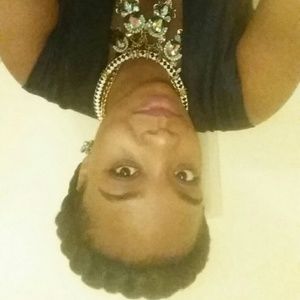 Meet your Posher, Shari