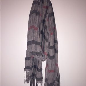 Lightweight scarf