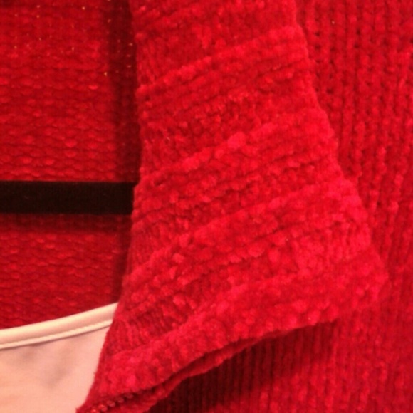 Pretty Zipper Front Knitted Sweater - Picture 3 of 4