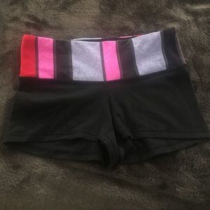 🔹Lululemon boogie shorts🔹
