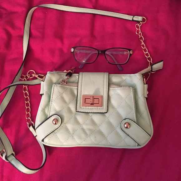 Mint and gold satchel - Picture 1 of 3