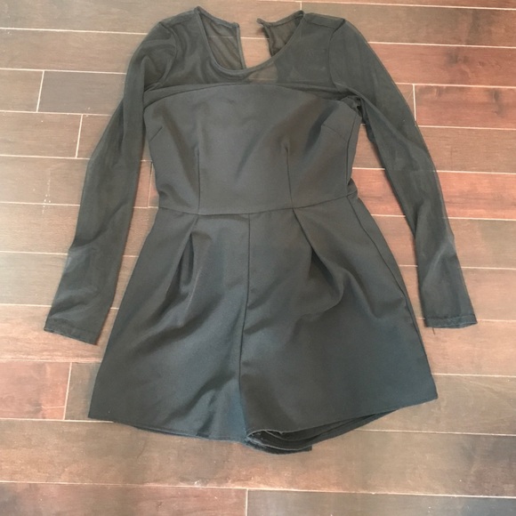 SOLD ‼️Bar III mesh romper size M - Picture 3 of 4