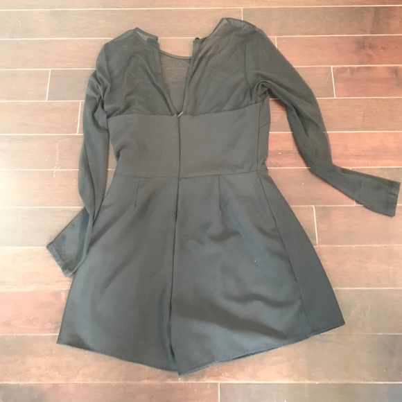 SOLD ‼️Bar III mesh romper size M - Picture 4 of 4