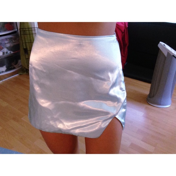 OMIGHTY/OMWEEKEND: Silk Kitten Skirt