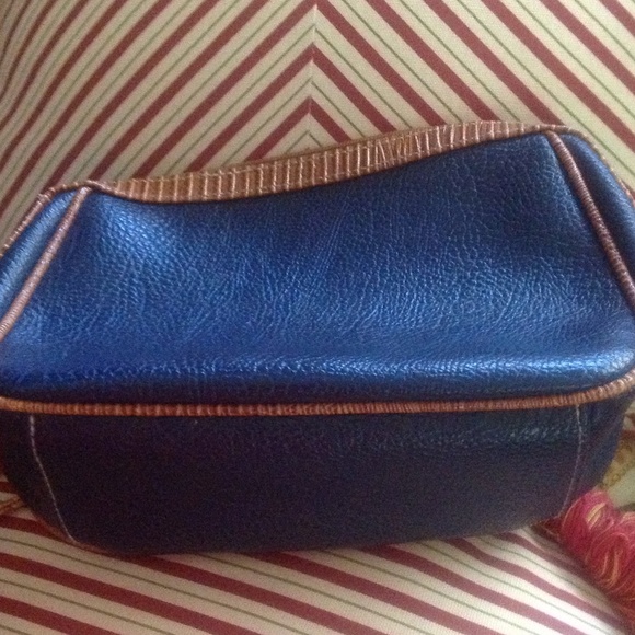 Navy and brown bag - Picture 2 of 3