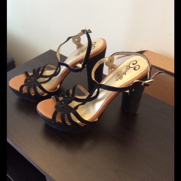 Seychelles woven heels