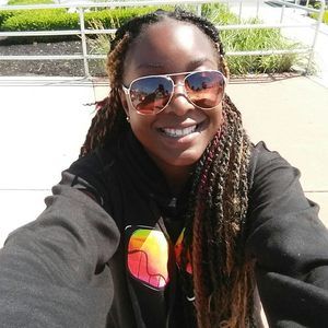 Meet your Posher, Michelle