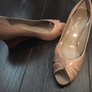 Aldo wedges