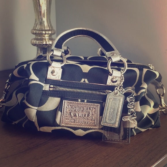 Fabulous Condition Coach Poppy Purse