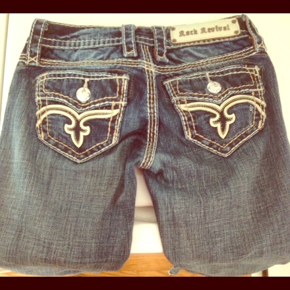 Rock revival jeans nwot!! - Picture 1 of 4