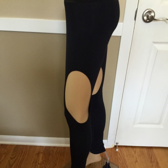 Black leggings - Picture 2 of 3