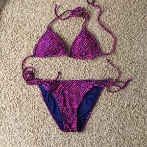 💗Forever 21💜 patterned swim suit