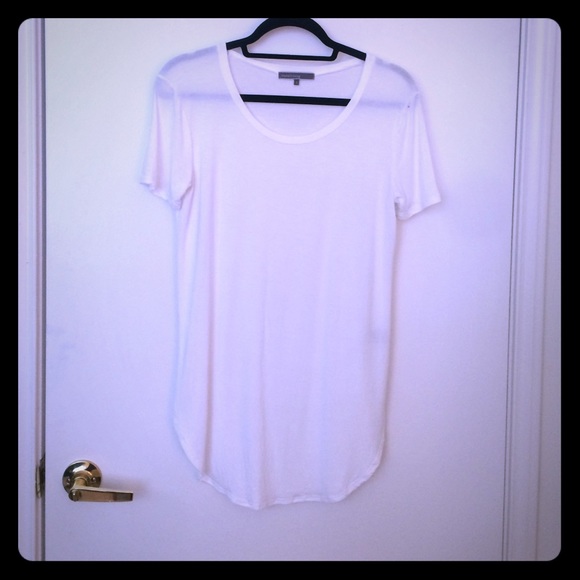 Emma's Closet Long White T-Shirt Size Small