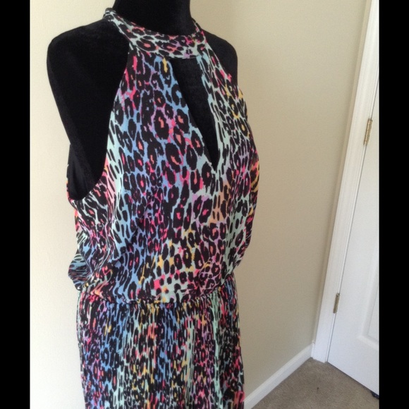 High low dress - Picture 2 of 3