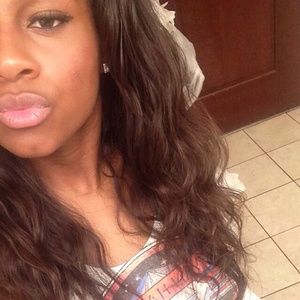 Meet your Posher, Cecile