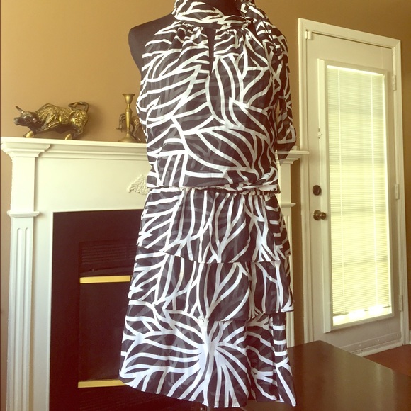 black and white dress - Picture 1 of 2
