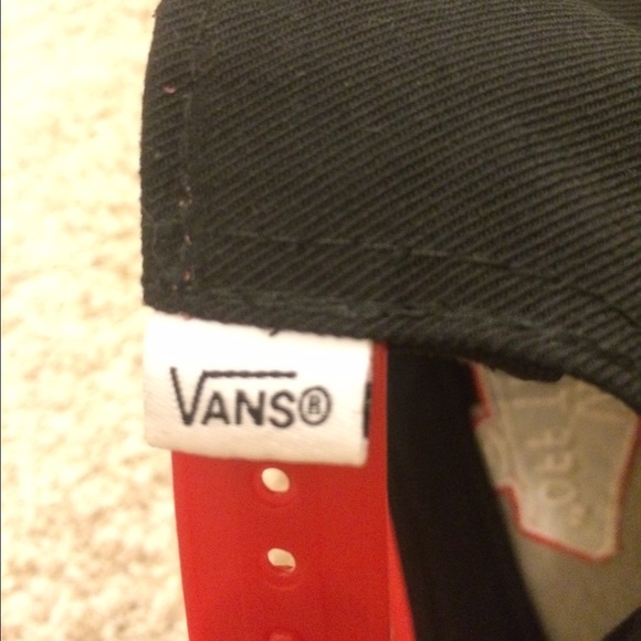 Vans SnapBack! - Picture 2 of 4