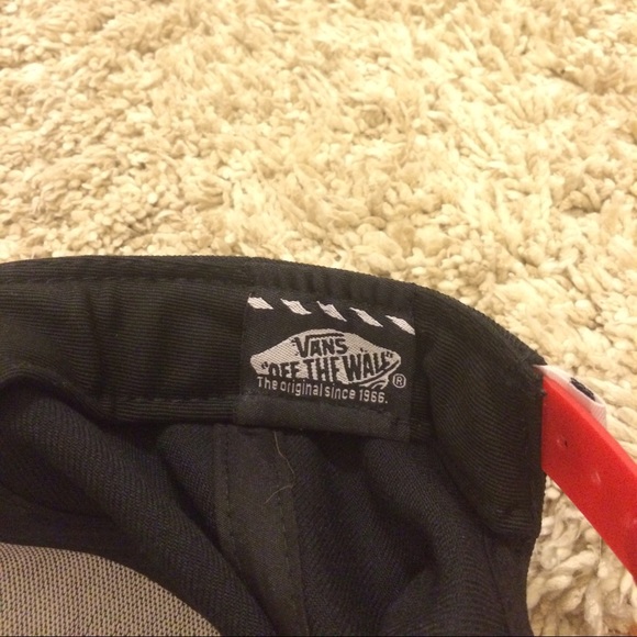 Vans SnapBack! - Picture 3 of 4