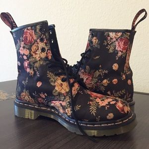 Dr. Martens 1460 8-Eye Floral Boots