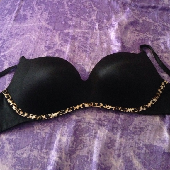 Victoria's Secret Knockout Balconet Bra