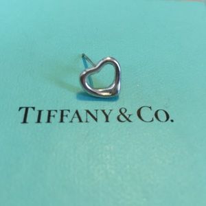 Tiffany and Co. Open Heart EARRING