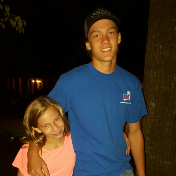 Meet your Posher, Telina