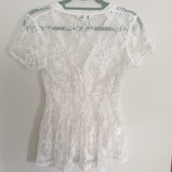 White lace V neck top - Picture 3 of 3