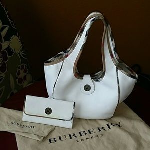 Burberry tote handbag with matching wallet