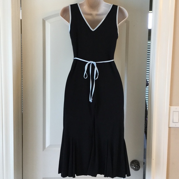 Black & blue trim dress - Picture 3 of 3
