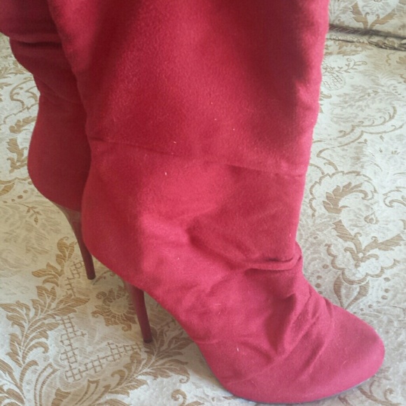 Gorgeous Red Michael Antonio Slouch Suede Boots