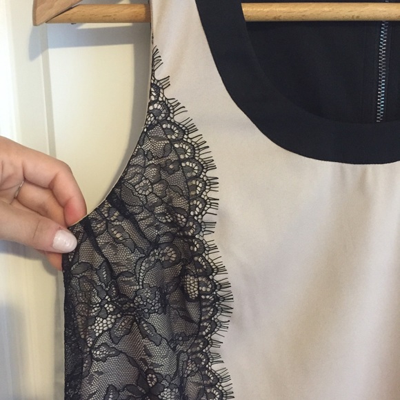 Ann Taylor Silk and Lace Sleeveless Blouse - Picture 4 of 4