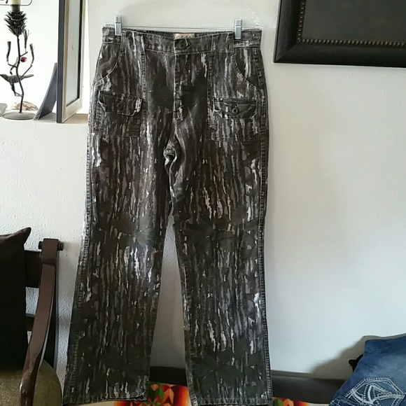 Cabela's cammo jeans 34/36