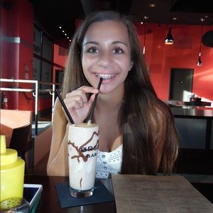 Meet your Posher, Brianna