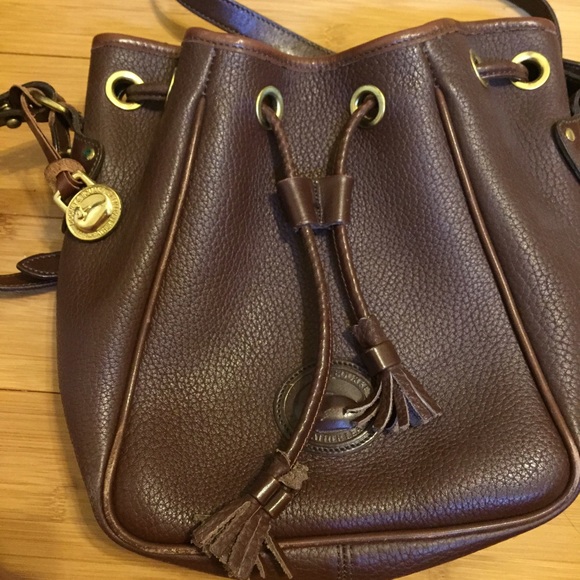 Coffee colored - Picture 2 of 3