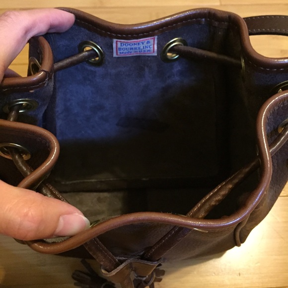 Coffee colored - Picture 3 of 3