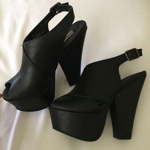 ❌SOLD❌ Steve Madden Heels