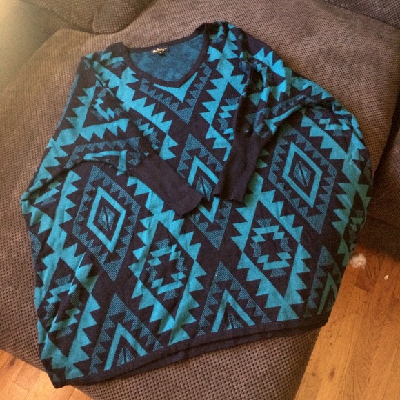 Vintage Oversized Batwing Sweater - Picture 4 of 4