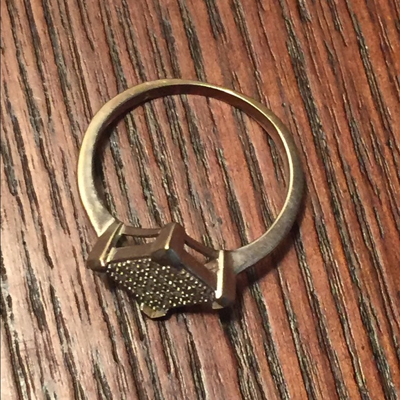 Diamond ring - Picture 2 of 3