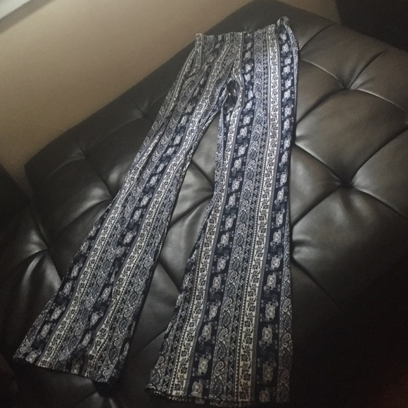 Butterfly pants - Picture 2 of 3
