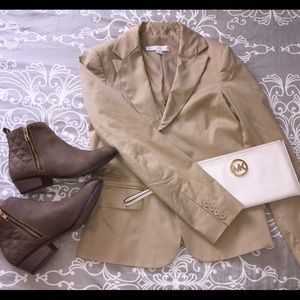 NYC casual khaki blazer for fall