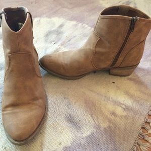 American Eagle Tan Ankle Cowboy Boots