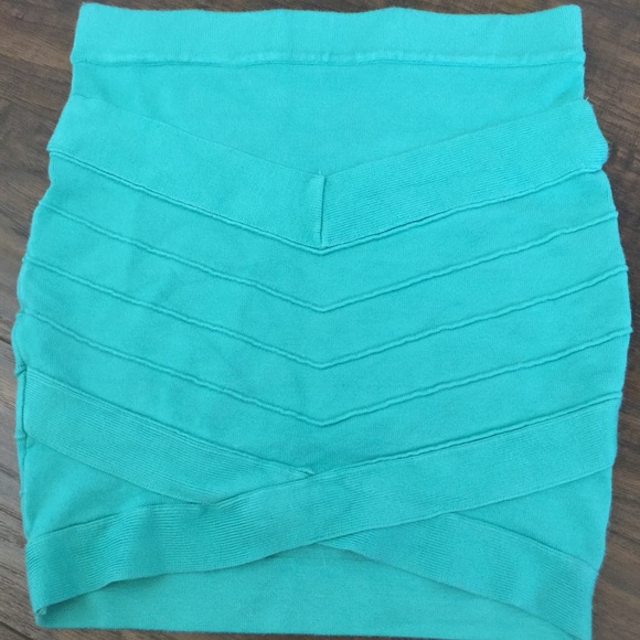 Charlotte Russe body con skirt